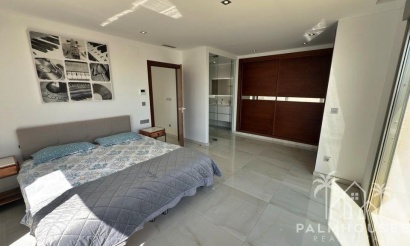 Revente - Villa - Orihuela Costa - Villamartin