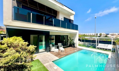 Herverkoop - Villa - Orihuela Costa - Lomas de Cabo Roig