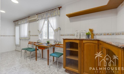 Revente - Apartment - Torrevieja - Paseo maritimo