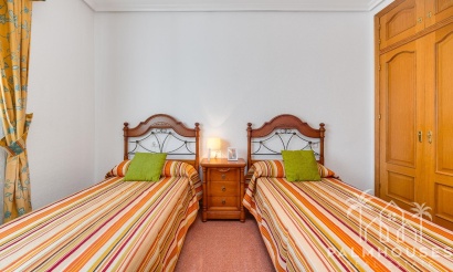 Revente - Apartment - Torrevieja - Paseo maritimo