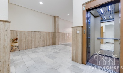 Revente - Apartment - Torrevieja - Paseo maritimo