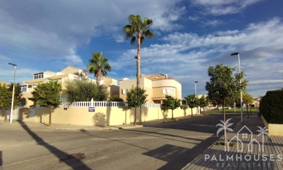 Venta - Villa - Torrevieja - La Siesta