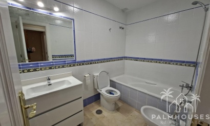 Resale - Apartments - Orihuela Costa - Villamartin