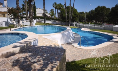 Resale - Apartments - Orihuela Costa - Villamartin