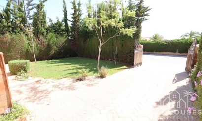 Revente - Villa - Orihuela Costa - Costa Blanca