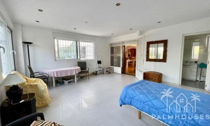 Herverkoop - Villa - Benidorm - Urbanizaciones