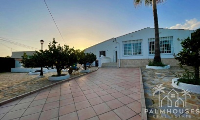 Herverkoop - Villa - Benidorm - Urbanizaciones
