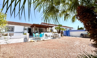 Revente - Villa - Dolores - Comunidad Valenciana