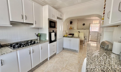 Revente - Villa - Dolores - Comunidad Valenciana