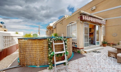 Herverkoop - Villa - San Miguel de Salinas - 03193
