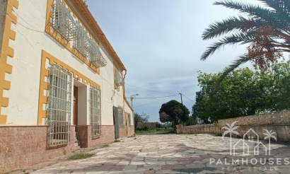 Venta - Villa - La Romana - Inland