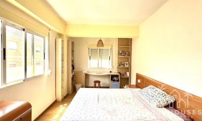 Revente - Apartment - Torrevieja - Estacion de autobuses