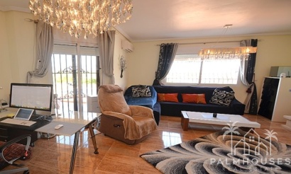 Venta - Villa - Campos del Río - Inland