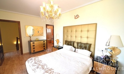 Venta - Villa - Campos del Río - Inland