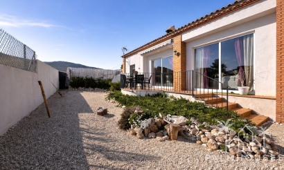 Revente - Villa - Castalla - Costa Blanca