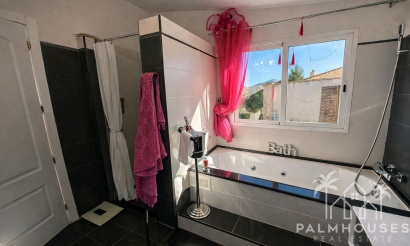 Revente - Villa - Castalla - Costa Blanca