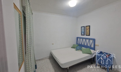 Resale - Apartments - Torrevieja - Playa de los Locos