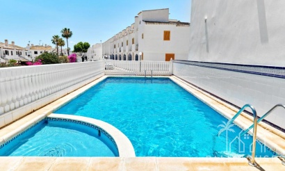 Revente - Villa - Orihuela Costa - Costa Blanca