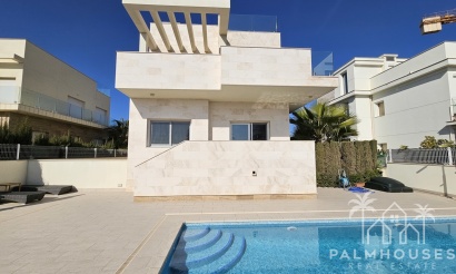 Herverkoop - Villa - La Zenia - Costa Blanca