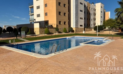 Revente - Apartment - Villamartin