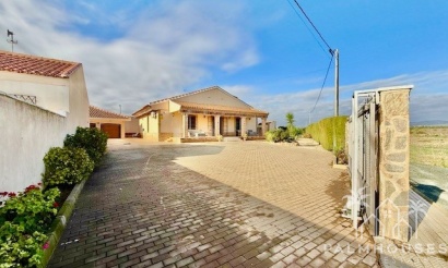 Herverkoop - Villa - Avileses - Inland