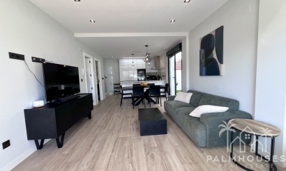 Venta - Villa - Punta Prima - Costa Blanca