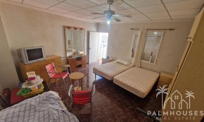 Resale - House - Torrevieja