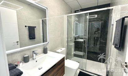 Resale - Apartments - Torrevieja - Playa del cura