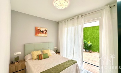 Resale - Apartments - Torrevieja - Playa del cura