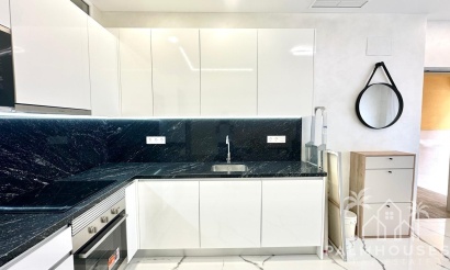 Revente - Apartment - Torrevieja - Playa del cura