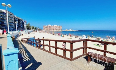 Resale - Apartments - Torrevieja - PLAYA LOS LOCOS