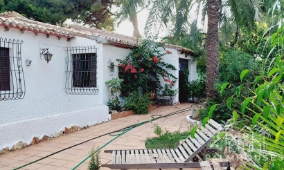 Herverkoop - Villa - Orihuela Costa - Punta Prima