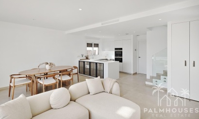 Revente - Villa - Orihuela Costa - Lomas de Don Juan