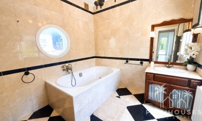 Revente - Villa - Dehesa De Campoamor - Costa Blanca
