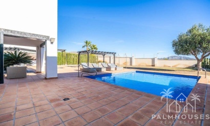 Herverkoop - Villa - El Valle Golf Resort - Inland