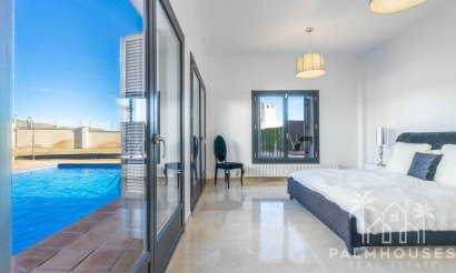 Herverkoop - Villa - El Valle Golf Resort - Inland