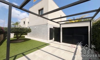 Venta - Villa - Los Montesinos - La Herrada