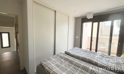 Revente - Villa - Ciudad Quesada - Pueblo bravo