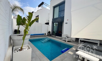 Revente - Villa - Orihuela Costa - Villamartin