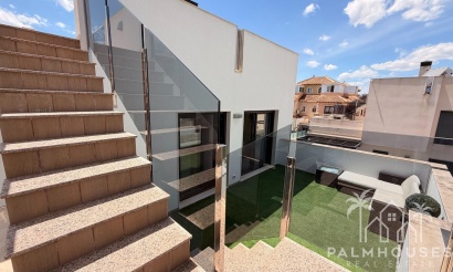 Venta - Villa - Torrevieja - Aguas Nuevas
