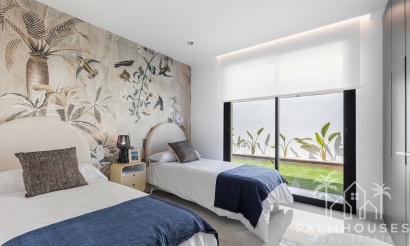 Venta - Villa - El Chaparral - Inland
