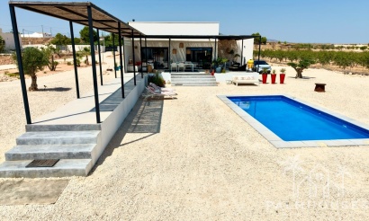 Resale - Villa - Pinoso