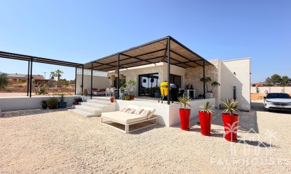Resale - Villa - Pinoso