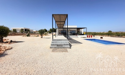 Resale - Villa - Pinoso