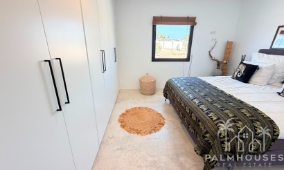 Resale - Villa - Pinoso