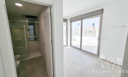 Herverkoop - Appartement - Torrevieja - Paseo maritimo