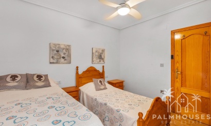Revente - Apartment - Torrevieja - Paseo maritimo