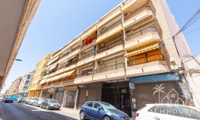 Revente - Apartment - Torrevieja - Paseo maritimo