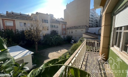 Herverkoop - Villa - Denia - Denia Centro