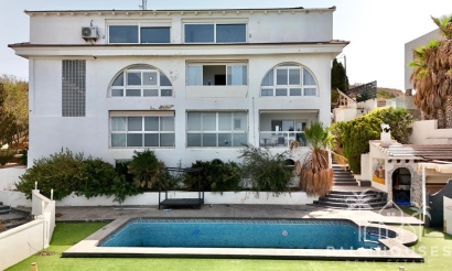 Revente - Villa - Benidorm - Benidorm Centro